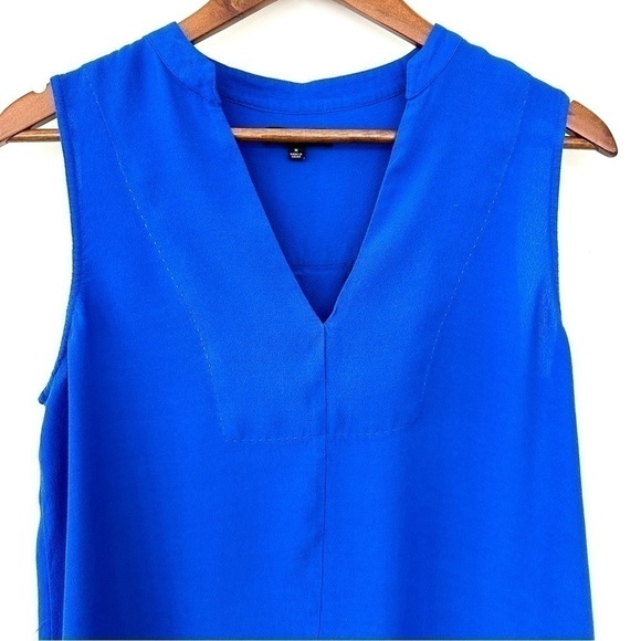 Madewell tank top with v-neckline, loose fitting, high low hemline - Picture 3 of 9